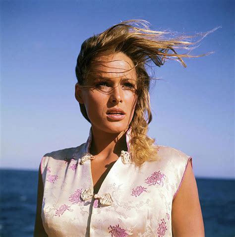 agente 007 ursula andress